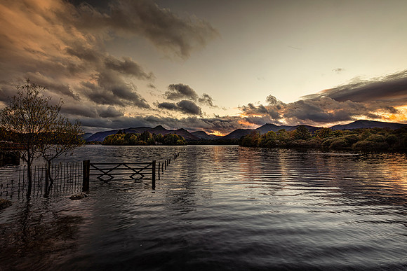 Sunset over Derwentwater full