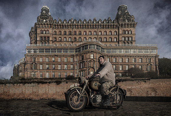 The Grand Hotel & 1961  BMW De-sat