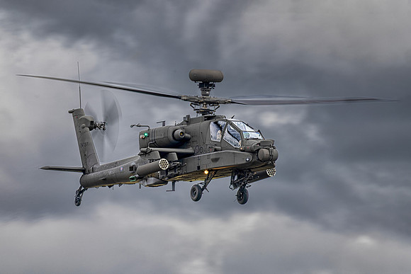 Apache AH-64