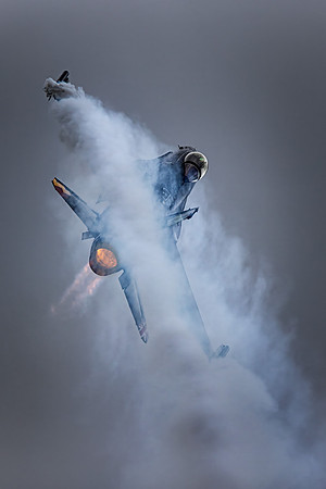 F16 Riat 23 Viper in vapor copy