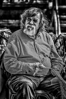Mend ye nets b&w