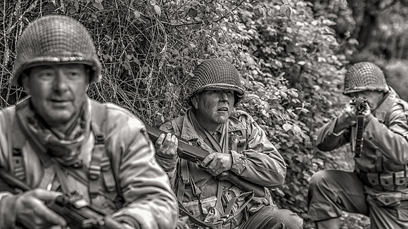 Steve 44 mono